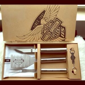 Harley-Davidson 115th Anniversary BBQ Grill Set